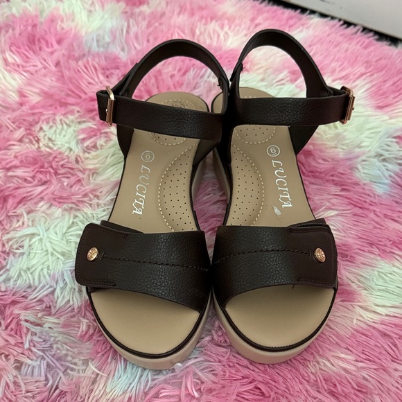 Brown and beige Wedge Sandals. NWOT! - Picture 3 of 9